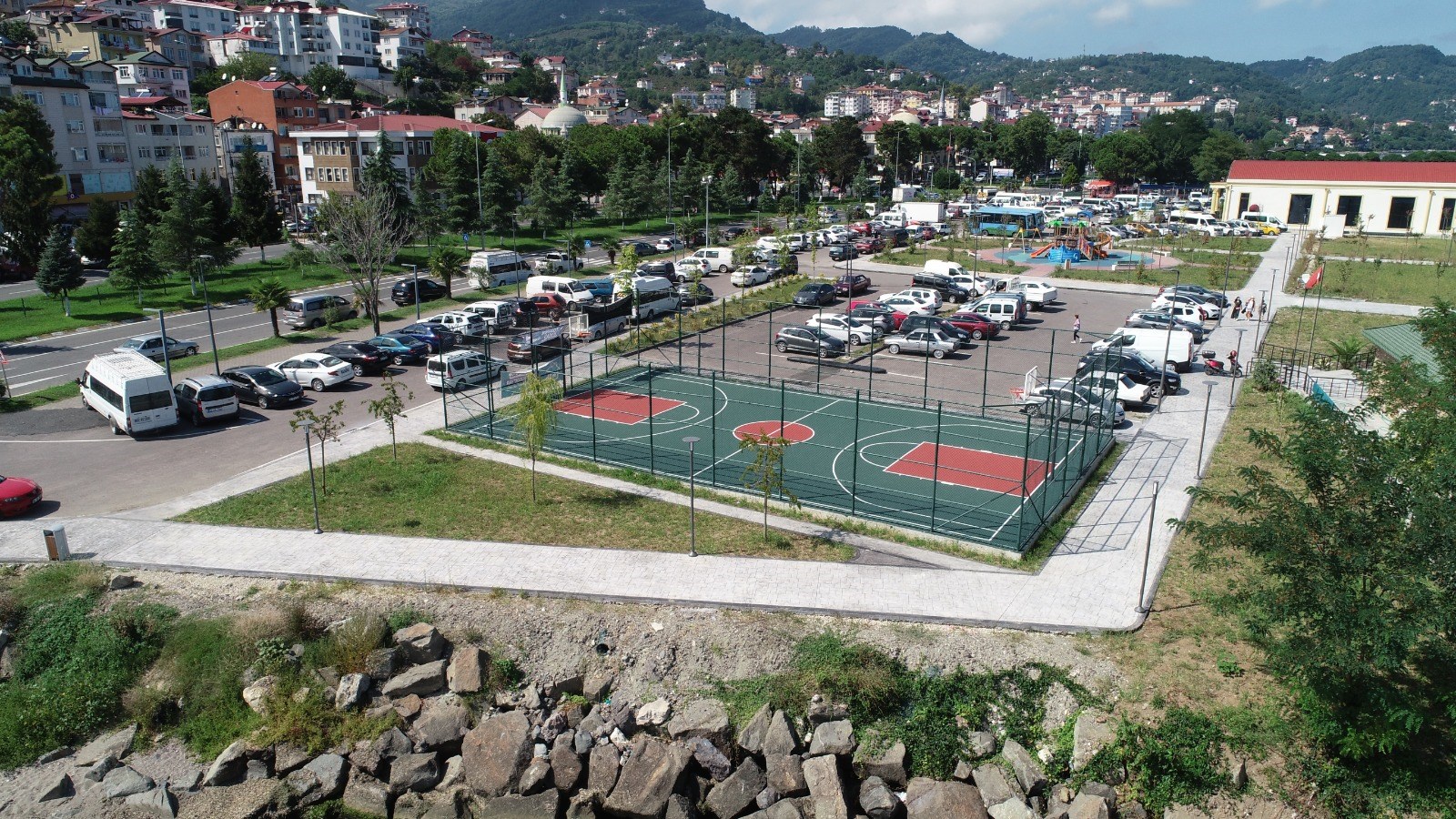 Ordu Büyükşehir Belediyesi 19 ilçeye spor tesisi yatırımı